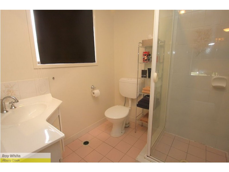 8 Wattle Tree Ct, Albany Creek QLD 4035