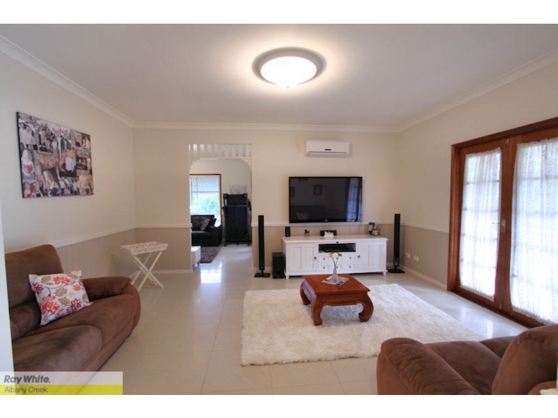 6 Heron Close, Cashmere QLD 4500