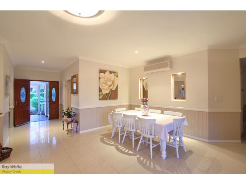 6 Heron Close, Cashmere QLD 4500