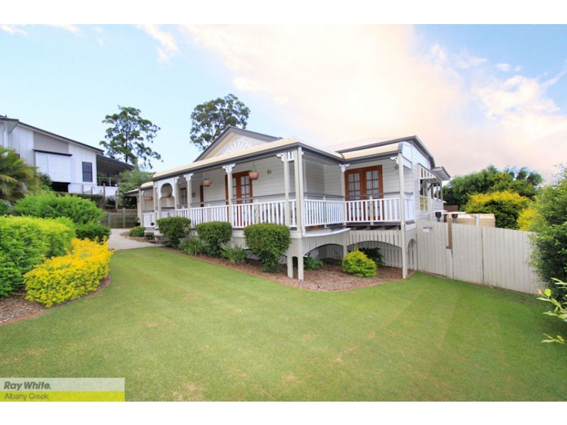 6 Heron Close, Cashmere QLD 4500