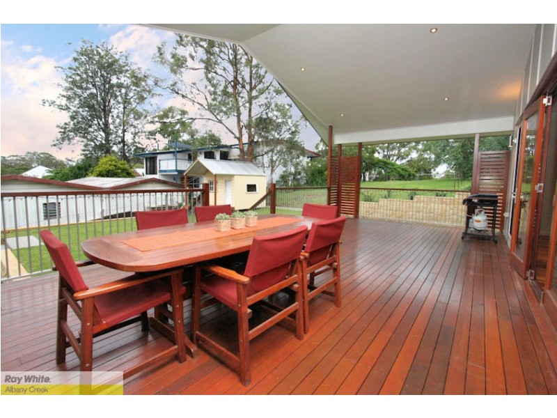 941 South Pine Rd, Everton Park QLD 4053