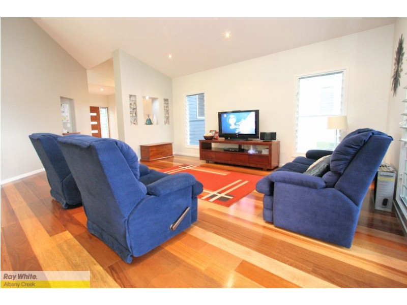 941 South Pine Rd, Everton Park QLD 4053