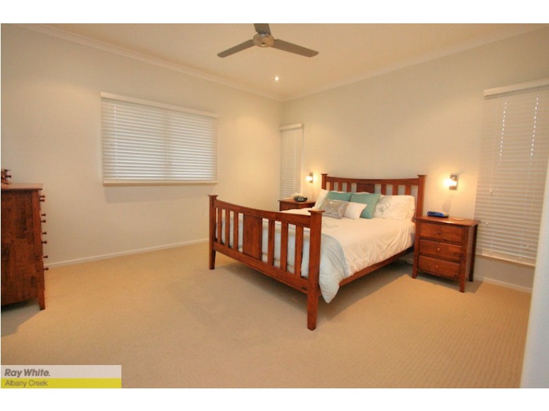 941 South Pine Rd, Everton Park QLD 4053