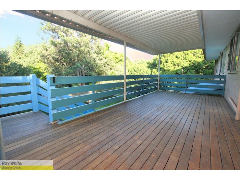 18 Kingfisher St, Albany Creek QLD 4035