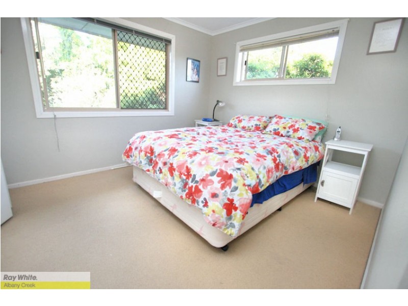 18 Kingfisher St, Albany Creek QLD 4035