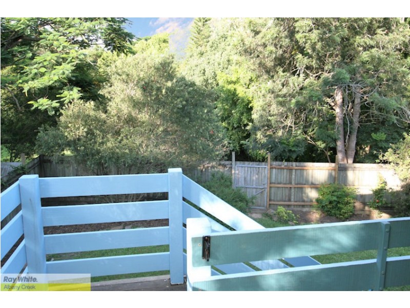 18 Kingfisher St, Albany Creek QLD 4035
