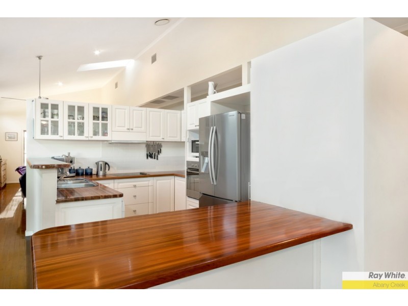 13 Angel Court, Eatons Hill QLD 4037