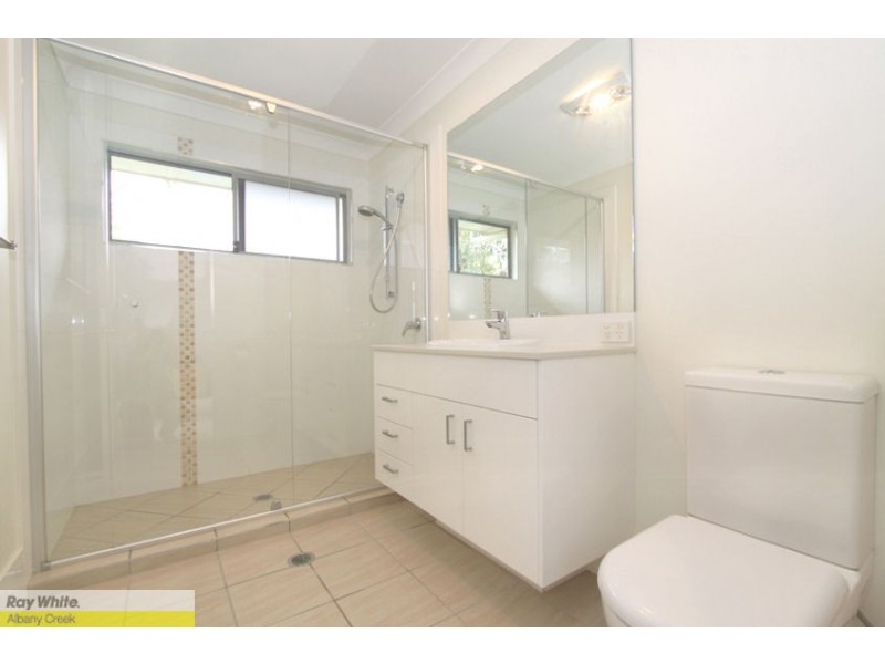 28 Brigadoon Cres, Eatons Hill QLD 4037