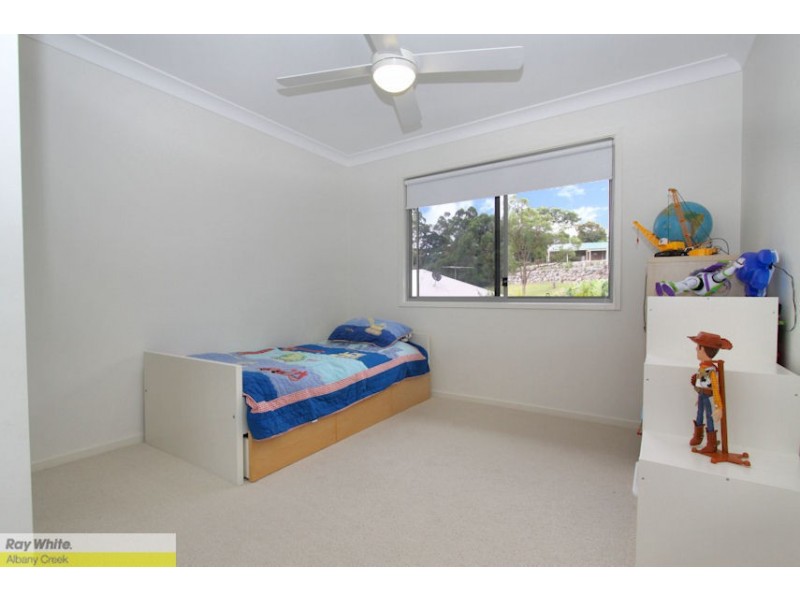 28 Brigadoon Cres, Eatons Hill QLD 4037