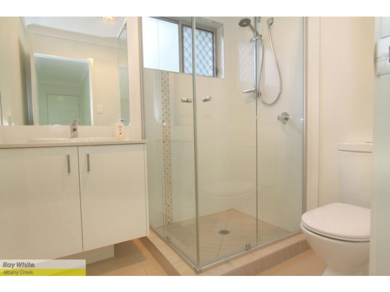 28 Brigadoon Cres, Eatons Hill QLD 4037