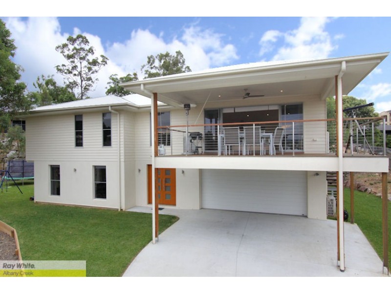 28 Brigadoon Cres, Eatons Hill QLD 4037