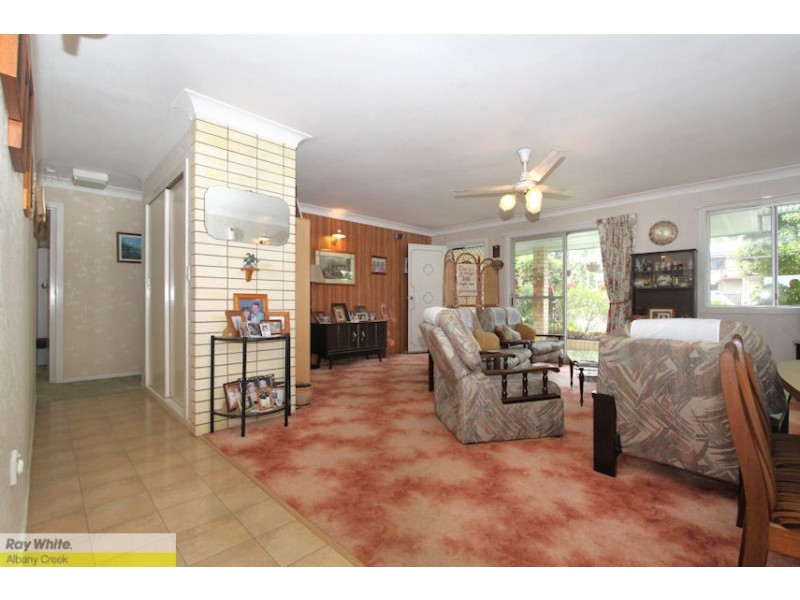 7 Tomanbil Ct, Albany Creek QLD 4035