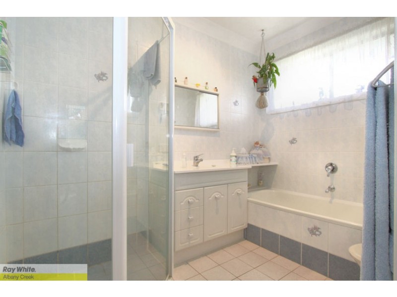 7 Tomanbil Ct, Albany Creek QLD 4035