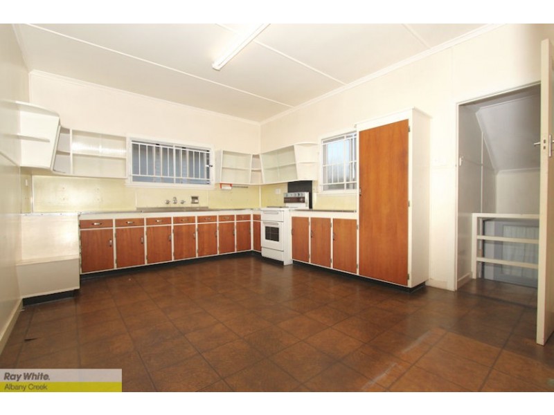 11 Castor Rd, Wavell Heights QLD 4012