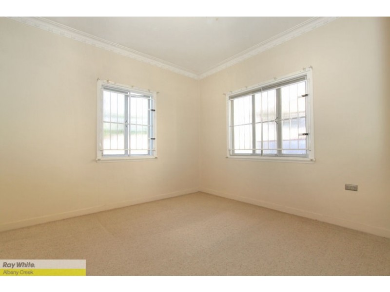 11 Castor Rd, Wavell Heights QLD 4012