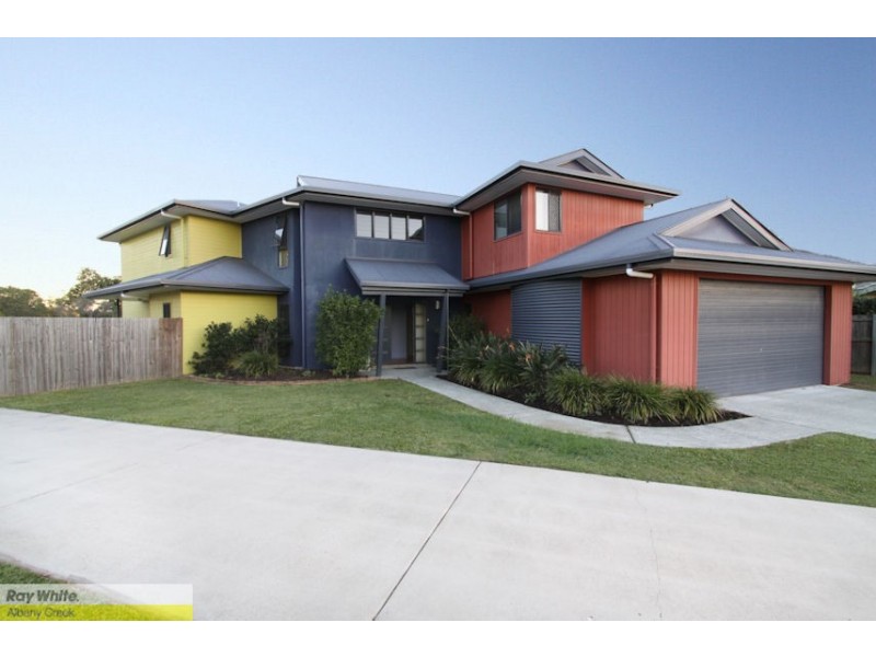 7 Plum Pine Ct, Eatons Hill QLD 4037