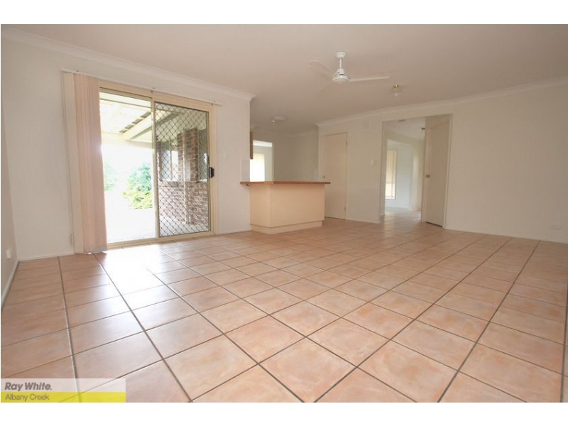 2 Tallebudgera Cr, Albany Creek QLD 4035