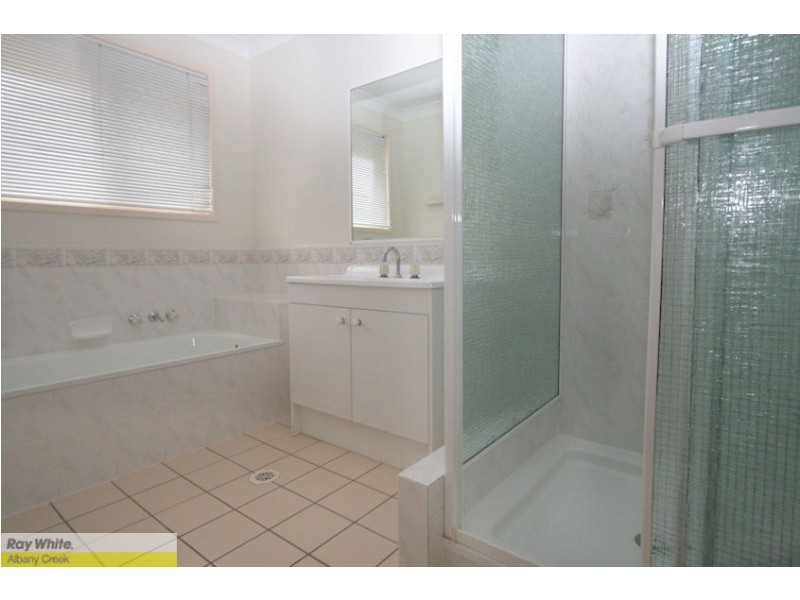 2 Tallebudgera Cr, Albany Creek QLD 4035