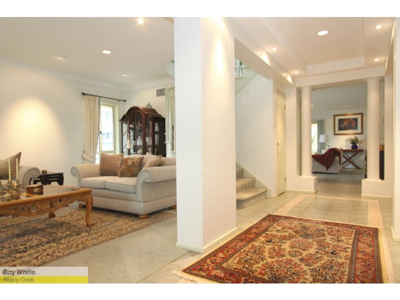 11 Felicia Pl, Eatons Hill QLD 4037