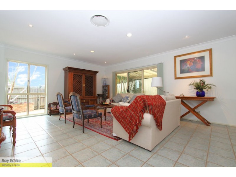 11 Felicia Pl, Eatons Hill QLD 4037