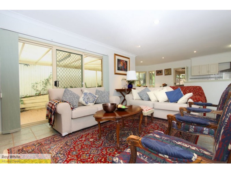 11 Felicia Pl, Eatons Hill QLD 4037