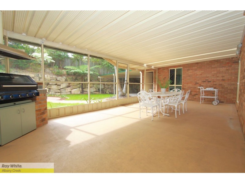 11 Felicia Pl, Eatons Hill QLD 4037