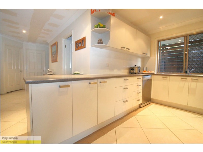 7 Pascali Cr, Eatons Hill QLD 4037