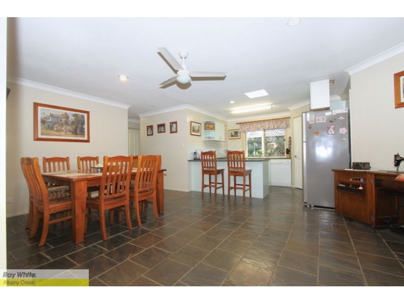 207 Lilley Road, Cashmere QLD 4500