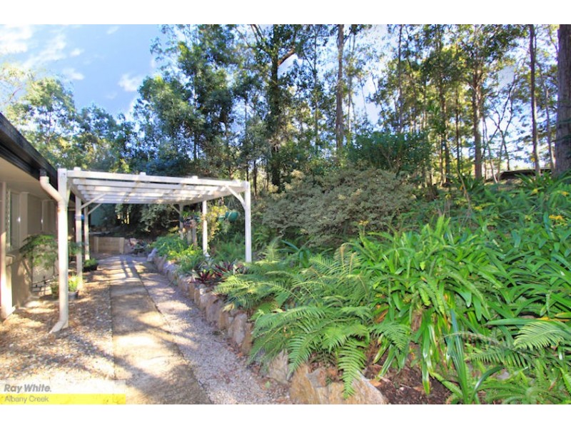 207 Lilley Road, Cashmere QLD 4500