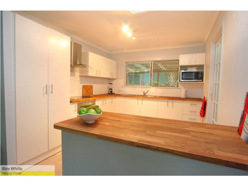 34 Windemere Rd, Albany Creek QLD 4035
