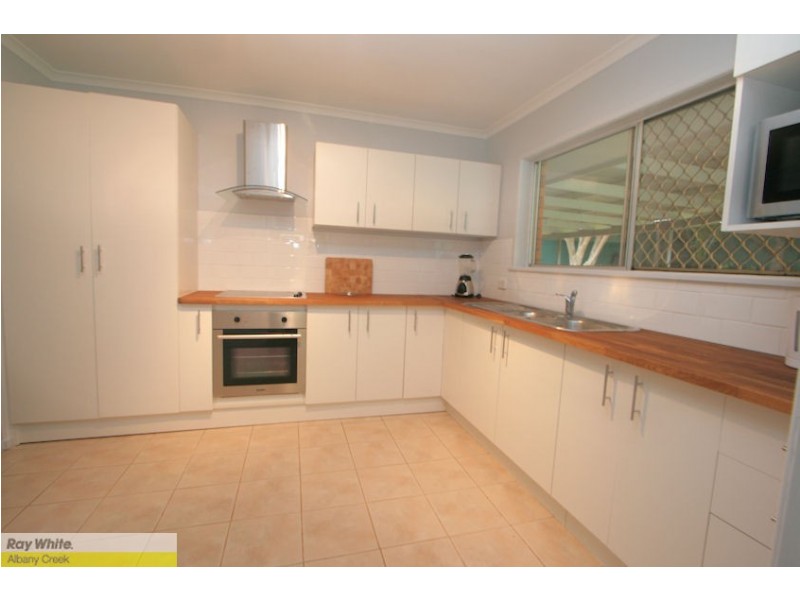 34 Windemere Rd, Albany Creek QLD 4035