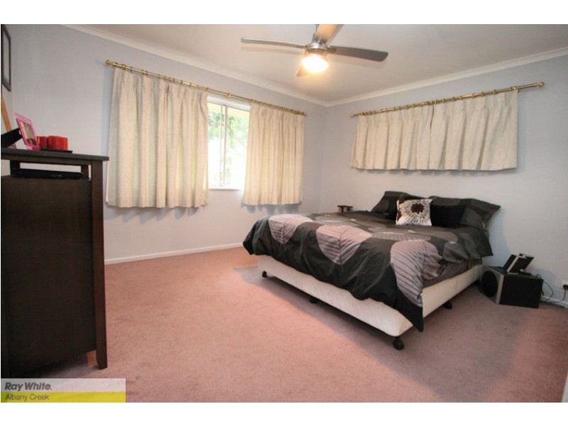 34 Windemere Rd, Albany Creek QLD 4035