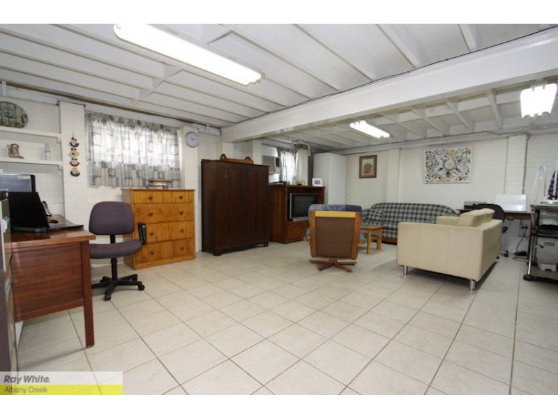 24 Irruka Cres, Ferny Hills QLD 4055