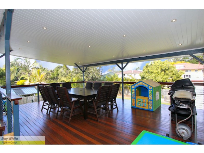 27 Bevlin Ct, Albany Creek QLD 4035