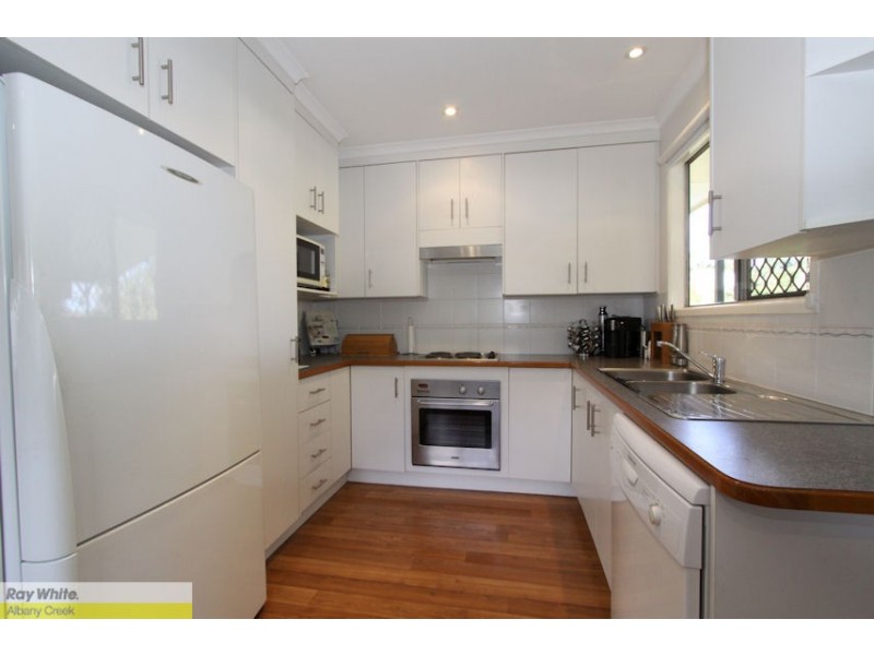 27 Bevlin Ct, Albany Creek QLD 4035