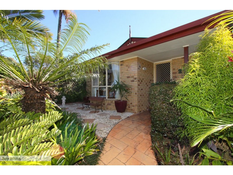 28 Queen Elizabeth Dr, Eatons Hill QLD 4037