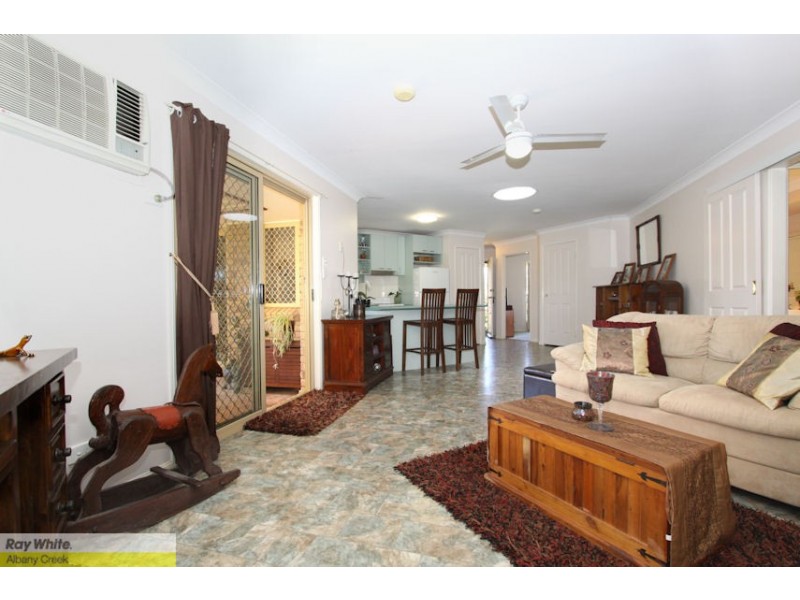 28 Queen Elizabeth Dr, Eatons Hill QLD 4037