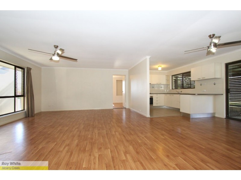 743 South Pine Rd, Albany Creek QLD 4035