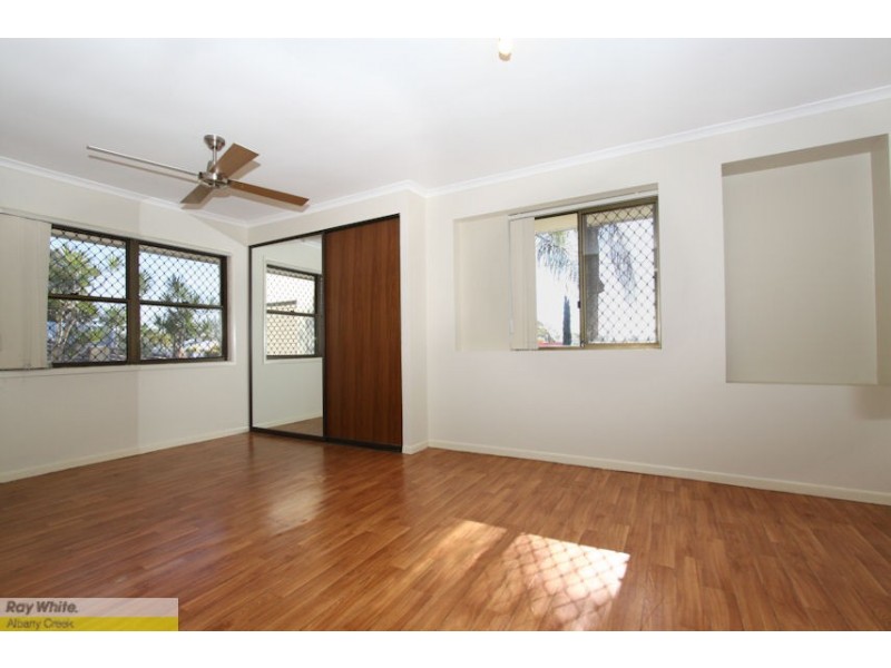 743 South Pine Rd, Albany Creek QLD 4035