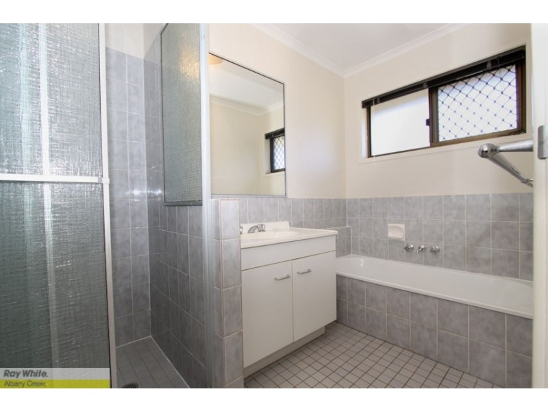 743 South Pine Rd, Albany Creek QLD 4035