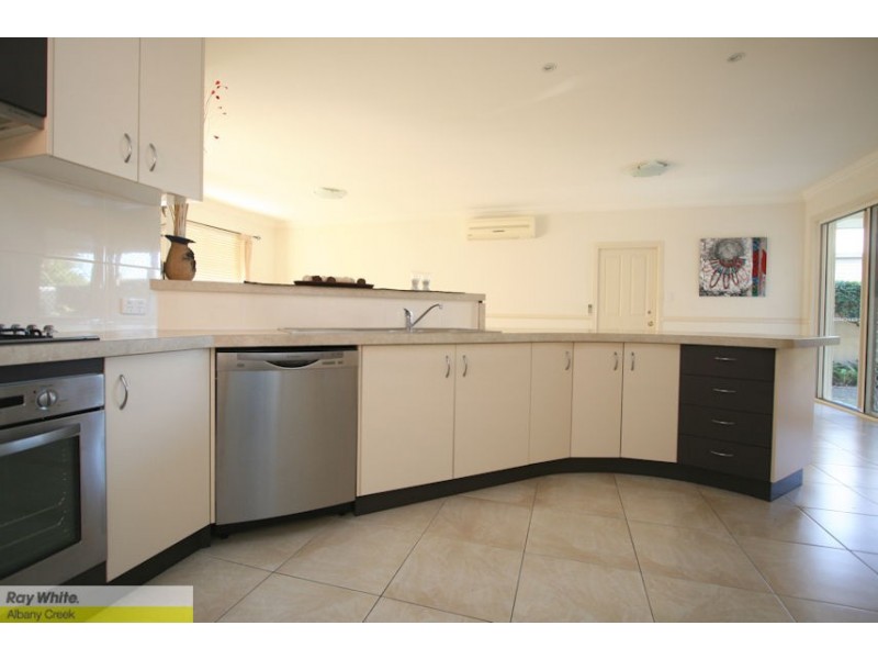 7 Tea Tree Pl, North Lakes QLD 4509