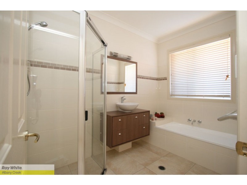 7 Tea Tree Pl, North Lakes QLD 4509