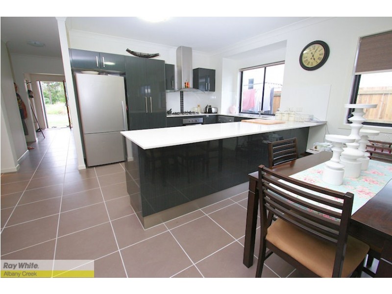 10 Matthew Street, Carseldine QLD 4034