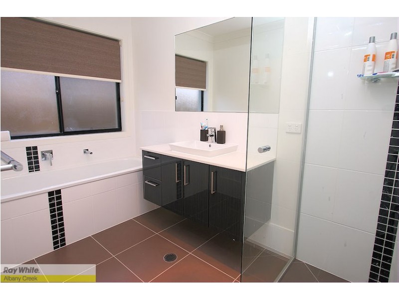 10 Matthew Street, Carseldine QLD 4034