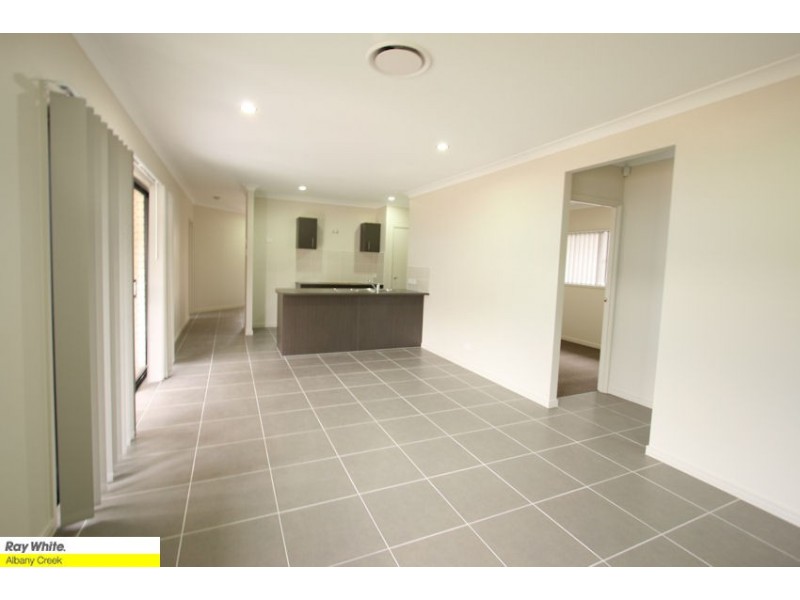 10 Pressland Street, Carseldine QLD 4034