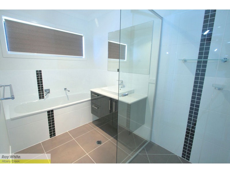 28 MacDonald Place, Carseldine QLD 4034