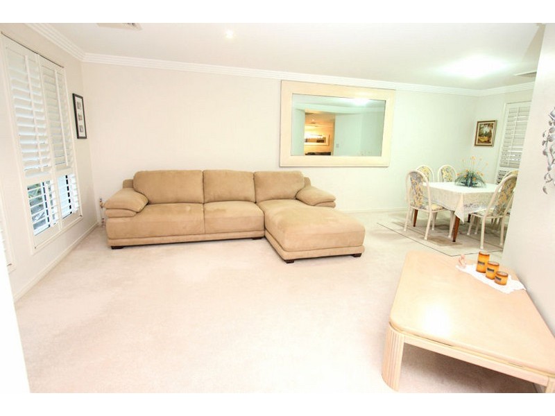 15 Corowa Court, Eatons Hill QLD 4037