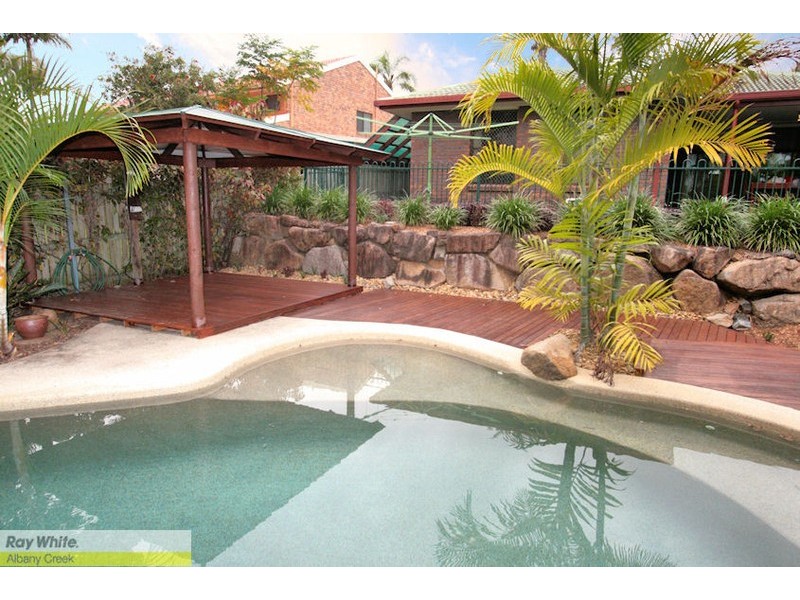 3 Crowsash Court, Albany Creek QLD 4035