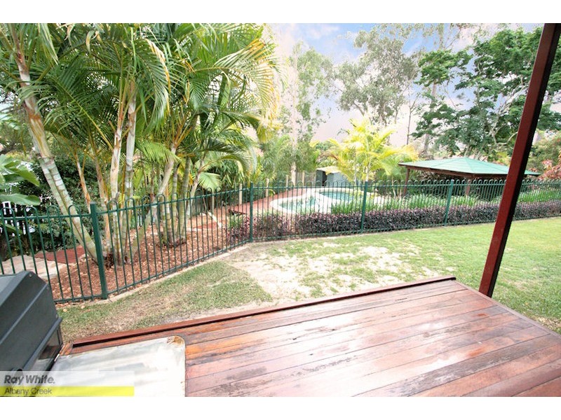 3 Crowsash Court, Albany Creek QLD 4035