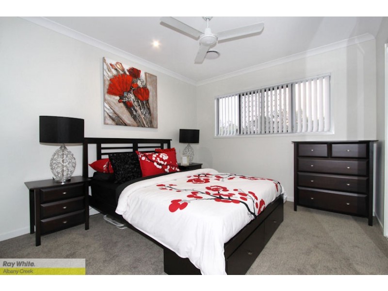 52 Plucks Rd, Arana Hills QLD 4054